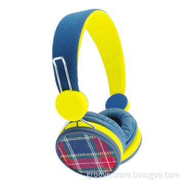Fashionable Headphones with Removable Earcovers and 150cm Cable Length